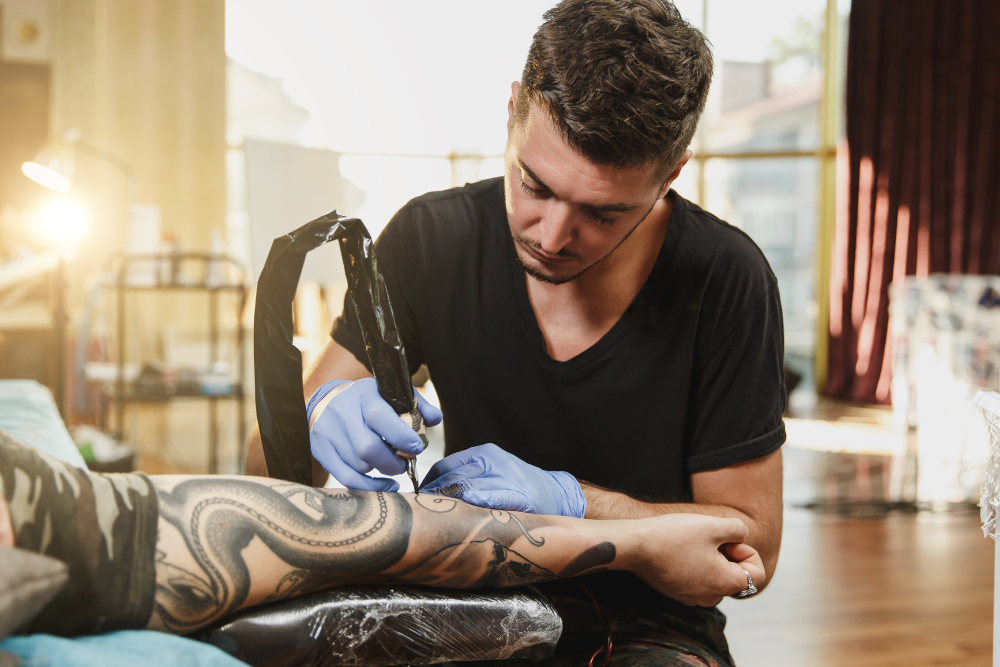 How to Choose a Safe & Professional Tattoo Parlor in Orlando