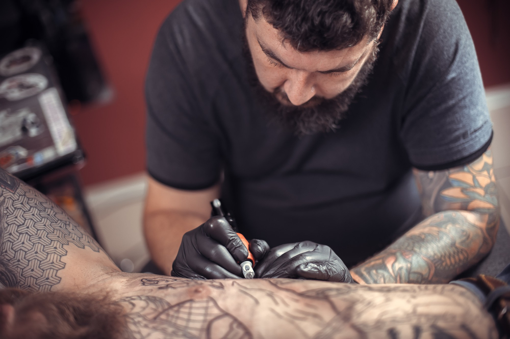 Fine Line vs Realism Tattoos: A Florida Local's Guide to Choosing Your Style