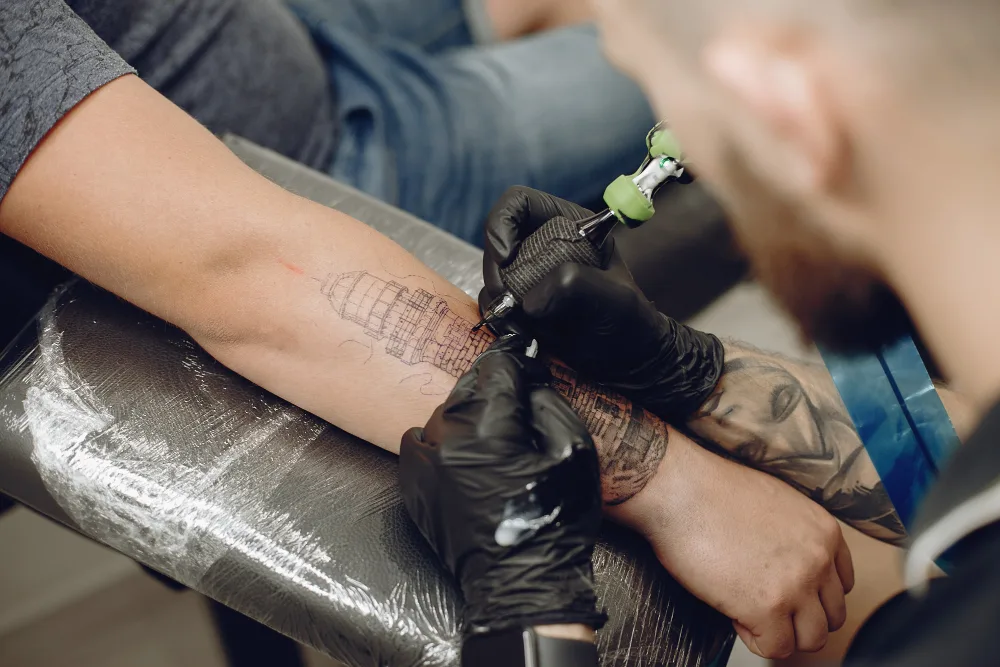 Tattoo Shop Etiquette: Your Guide to Being the Perfect Client